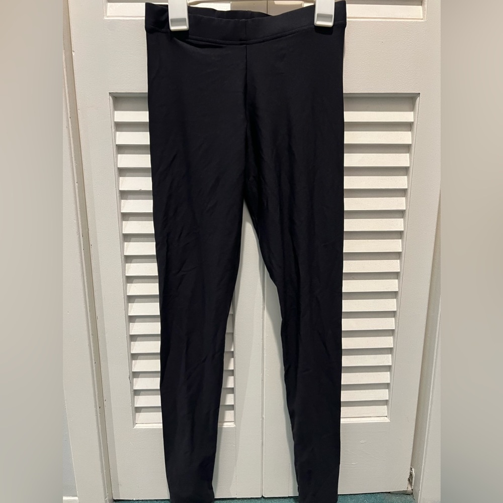 Black Milk MATTE BLACK leggings. Size medium